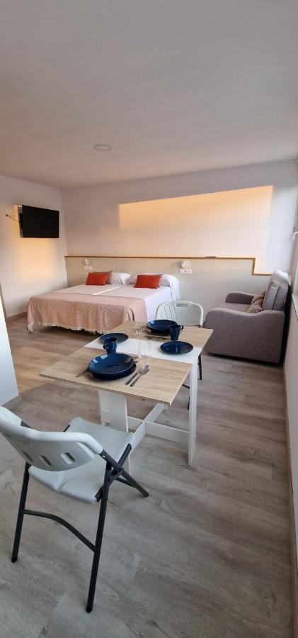 Estudios En Plaza Cabo Da Vila Centro מוחיה מראה חיצוני תמונה